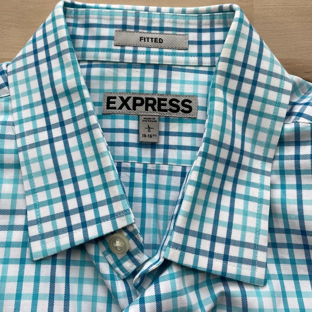 👔💥Express Button Down Shirt - Picture 2 of 3